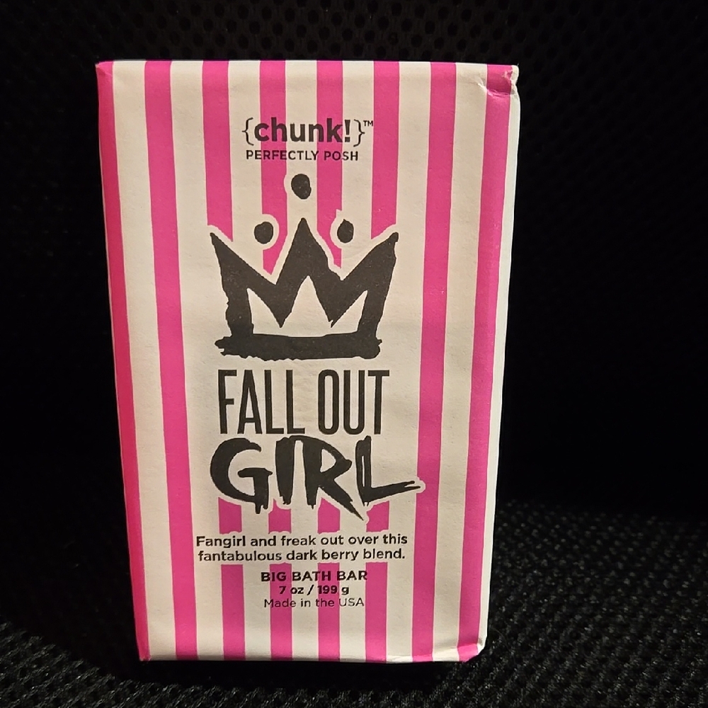Perfectly Posh Fall Out Girl Big Bath Bar